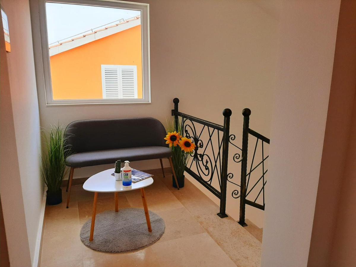 Apartamento Holiday Beach House Grebaštica Exterior foto